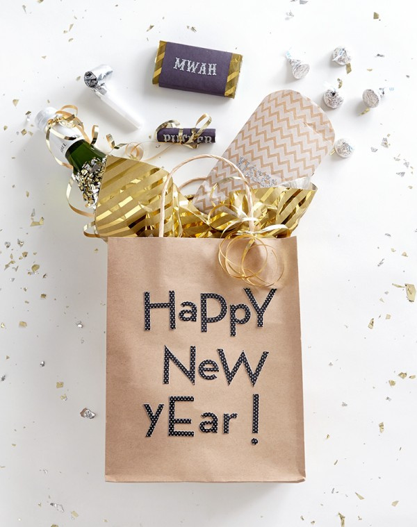 Best ideas about New Years Eve Gift Ideas
. Save or Pin Brilliant ideas for New Years Eve party favors – add fun Now.