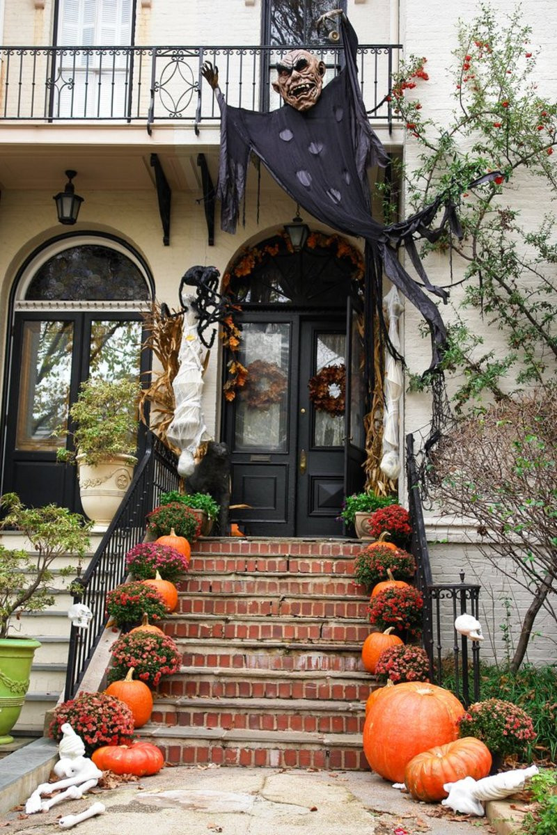 Best ideas about Outdoor Halloween Decorations DIY
. Save or Pin 9 Legitimately Spooky DIY Halloween Outdoor Decorations Now.