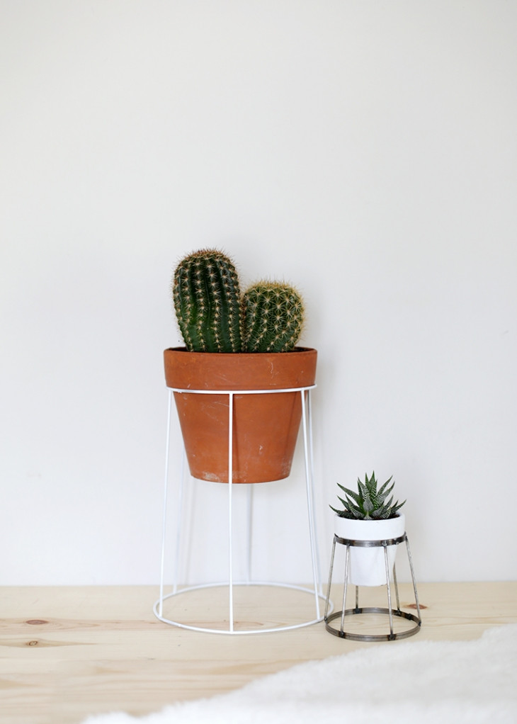 Best ideas about Plant Stand DIY
. Save or Pin DIY Wire Plant Stand The Merrythought Now.