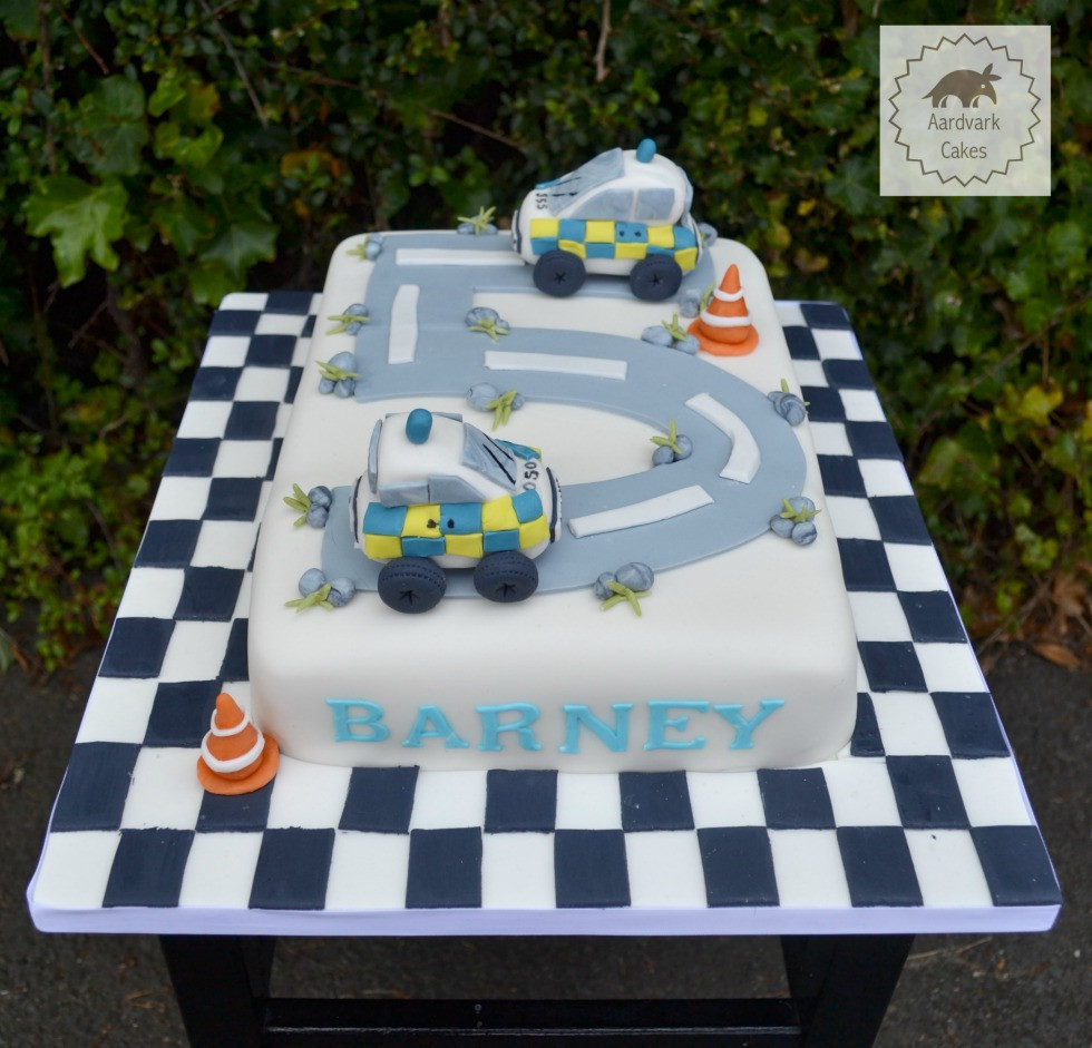 Best ideas about Police Birthday Cake
. Save or Pin Police Car Birthday Cake Now.