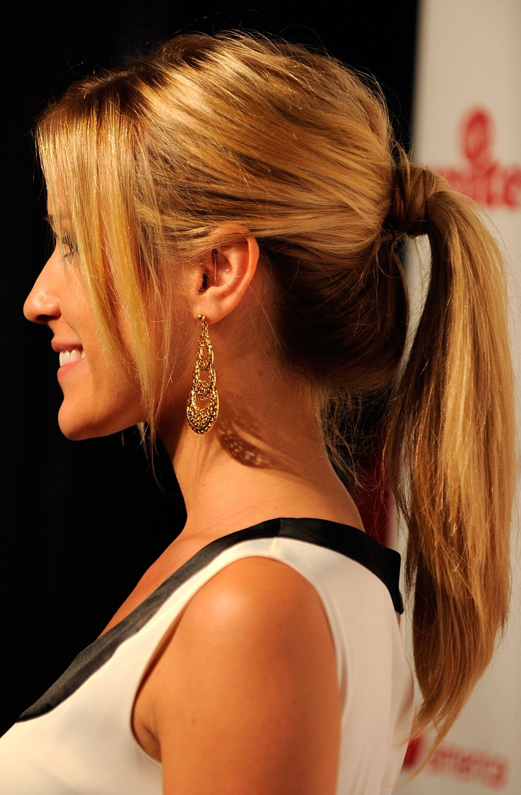 Best ideas about Ponytail Updo Hairstyles
. Save or Pin Simple yet y Ponytail Now.