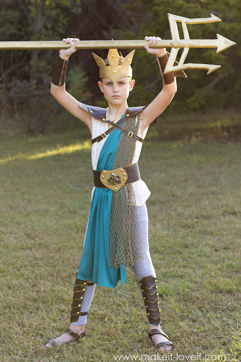 Best ideas about Poseidon Costume DIY
. Save or Pin DIY Greek God Costume POSEIDON Now.