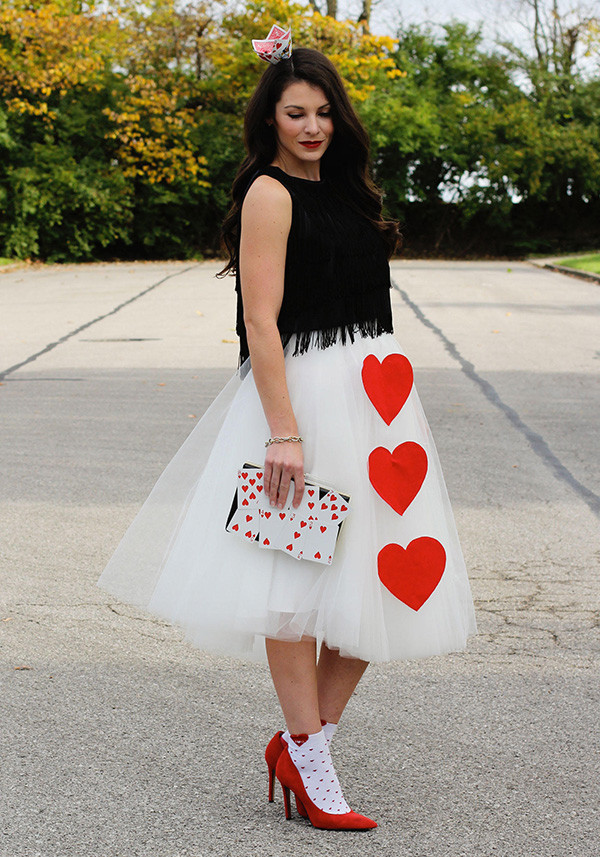 Best ideas about Queen Of Hearts Costume DIY
. Save or Pin Halloween DIY Haley’s Queen of Hearts Costume Lauren Conrad Now.