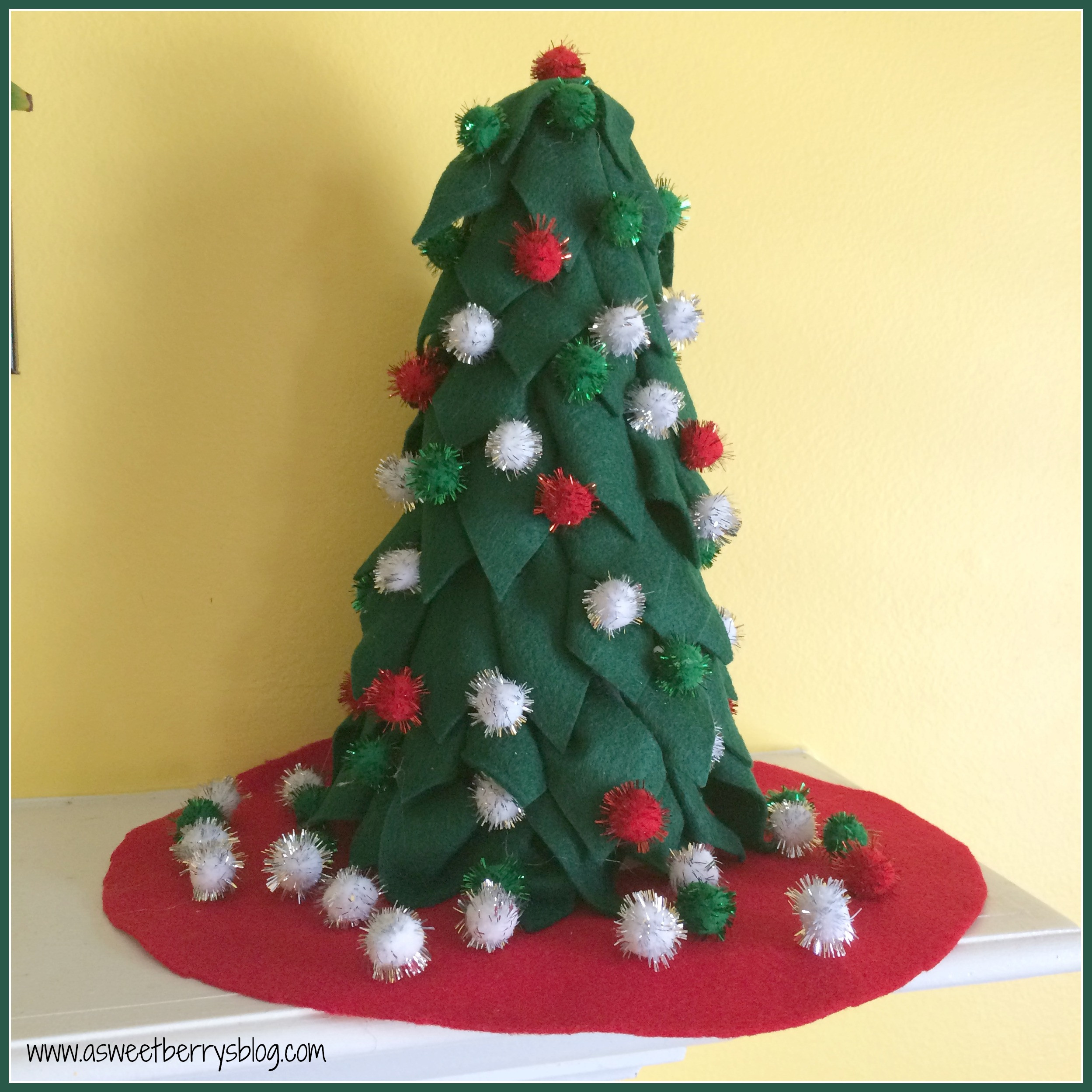 Best ideas about Quick Christmas Crafts
. Save or Pin Craft Lightning Easy Leftover Art Ornaments Aunt Peaches Now.