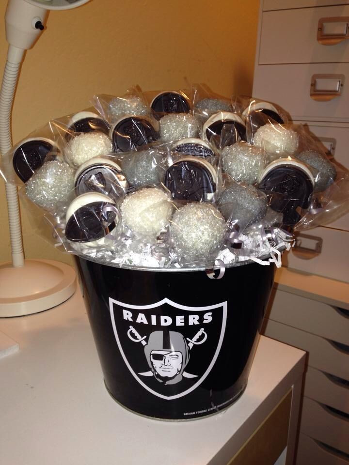 Best ideas about Raiders Gift Ideas
. Save or Pin Oakland Raider cake pops and chocolate Oreos Now.