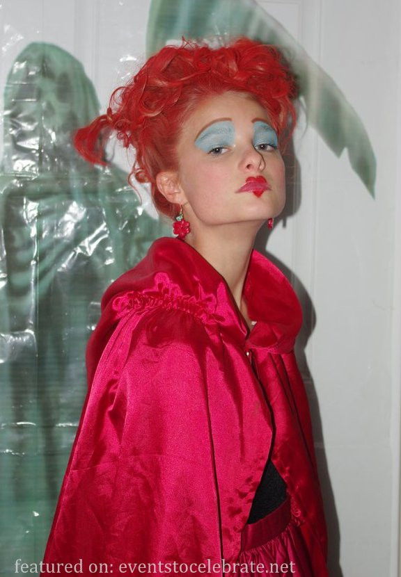 Best ideas about Red Queen Costume DIY
. Save or Pin DIY Halloween Costumes events to CELEBRATE Now.