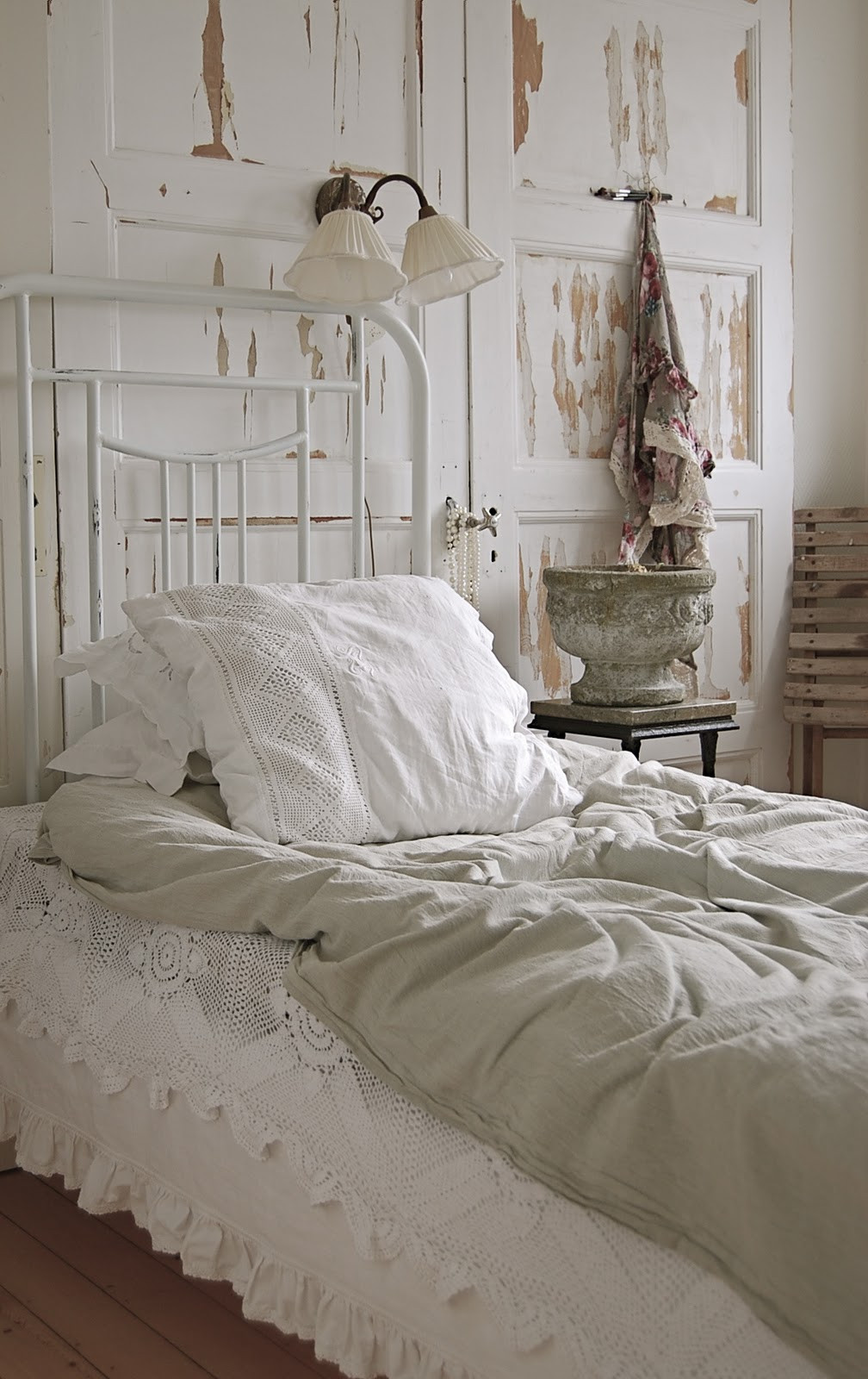 Best ideas about Shabby Chic Bed
. Save or Pin 16 Old Doors Used As Dramatic Headboard Decoholic Now.