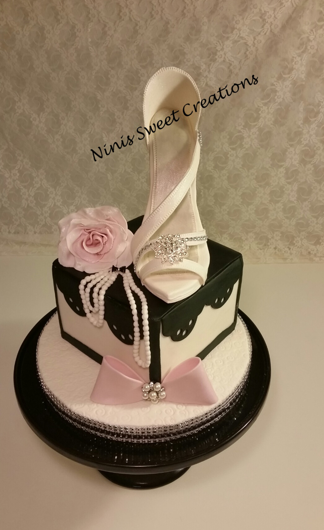Best ideas about Shoe Birthday Cake
. Save or Pin Elegant White Fondant Shoe Cake Ninis Sweet Creations Now.