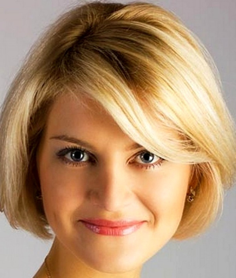 Best ideas about Short Haircuts For Round Faces
. Save or Pin 14 Best Short Haircuts for Women with Round Faces Now.