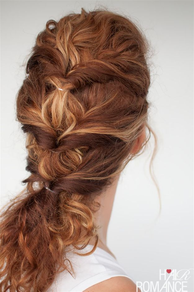 Best ideas about Simple Easy Hairstyles
. Save or Pin 20 Quick And Easy Hairstyles You Can Wear To Work Now.