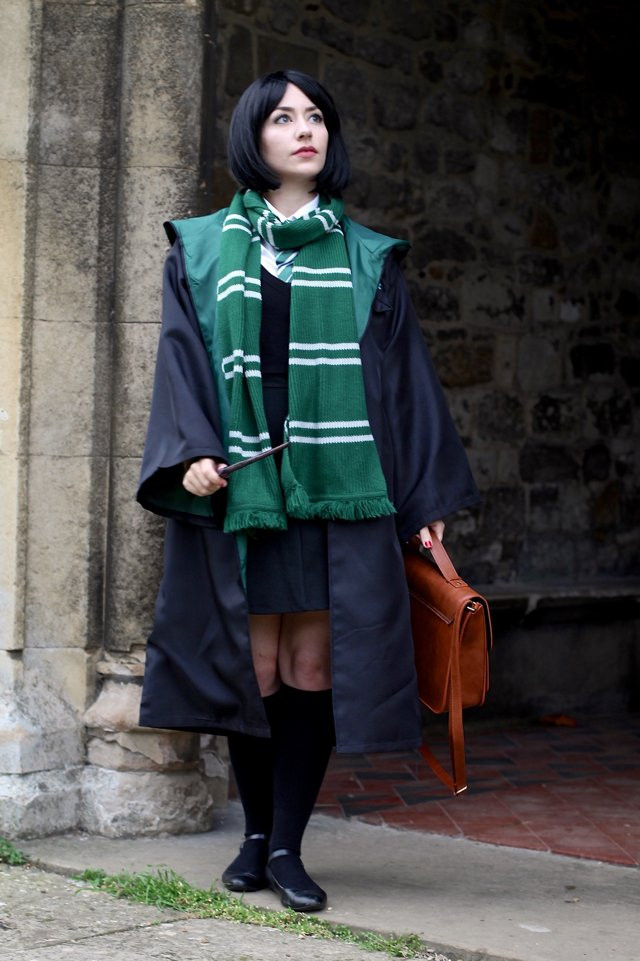 Best Slytherin Costume DIY from Slytherin into Halloween.. 