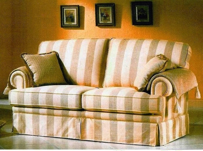 Best ideas about Sofa En Inglã©S
. Save or Pin Sofá Inglês Rico 3 lugares sem cama Del 1 077 75 Now.