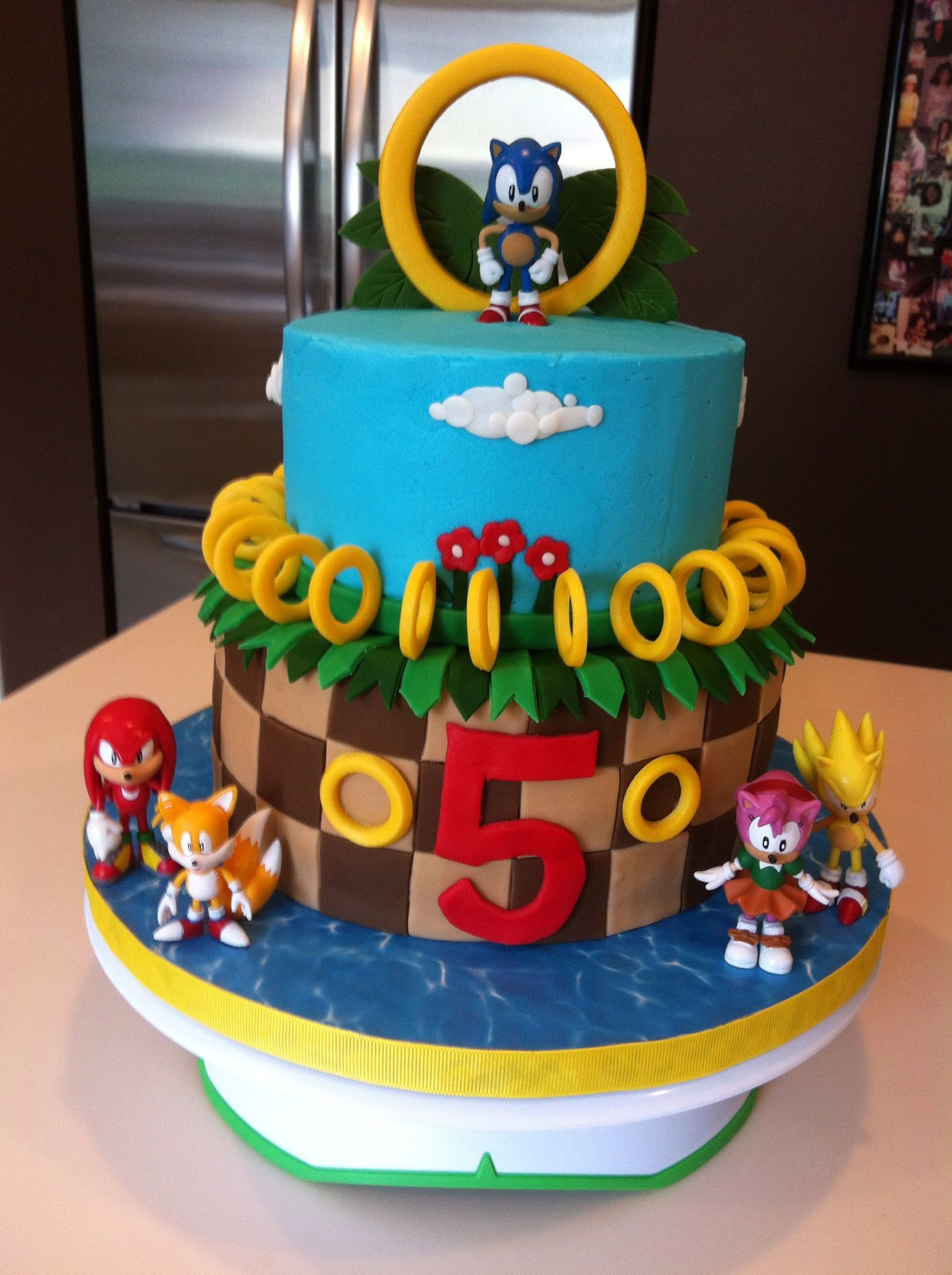 Best ideas about Sonic The Hedgehog Birthday Cake
. Save or Pin Josh wants a Sonic the hedgehog cake Suzanne Grimes Now.