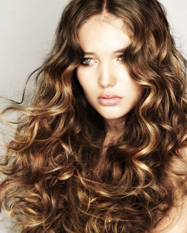 Best ideas about Super Cute Hairstyles
. Save or Pin 7 Super Cute Curly Hairstyles for Fall That You ve Got to Now.