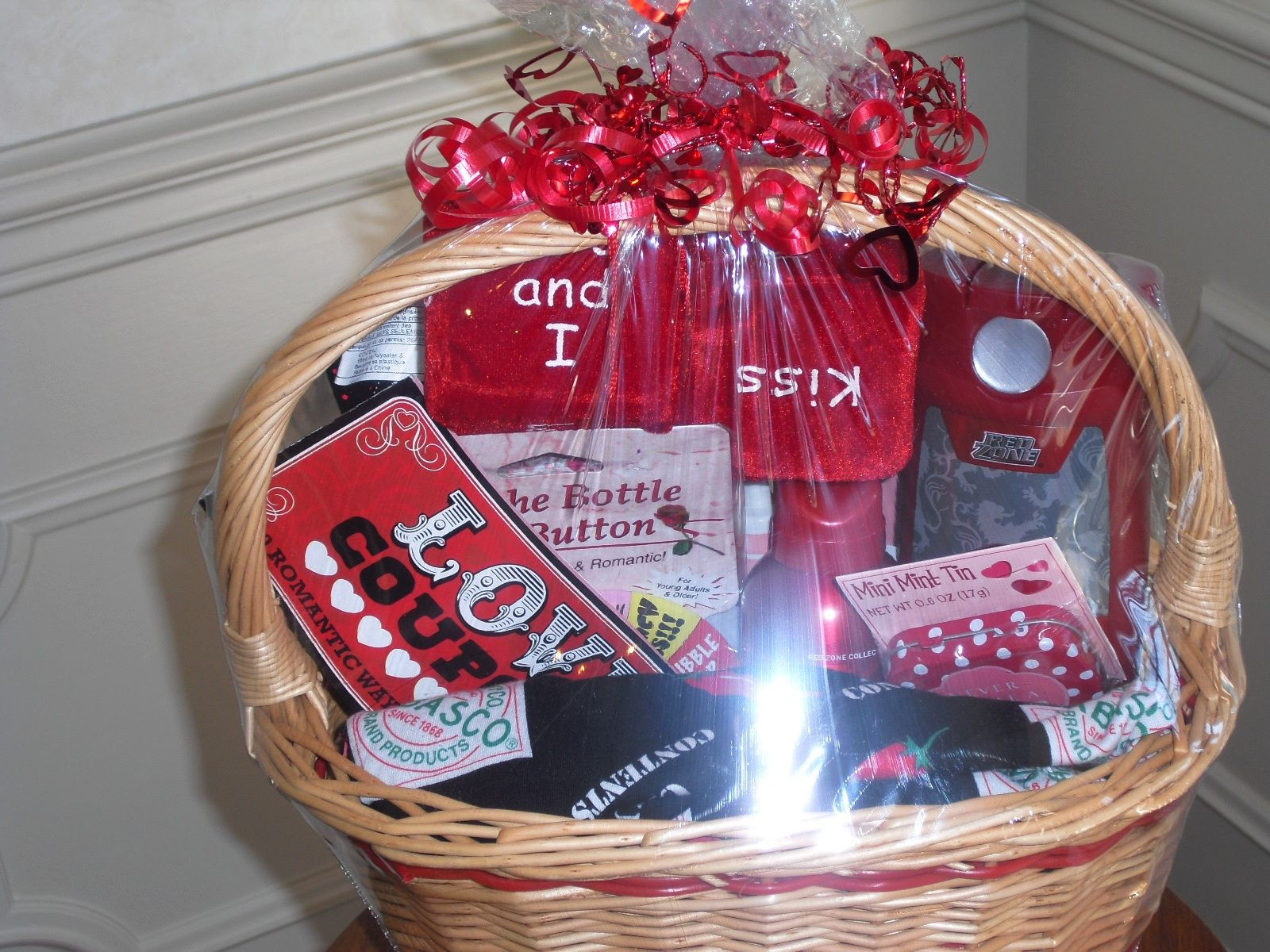 Best ideas about Valentines Gift Basket Ideas For Him
. Save or Pin Valentine Basket for Him Now.
