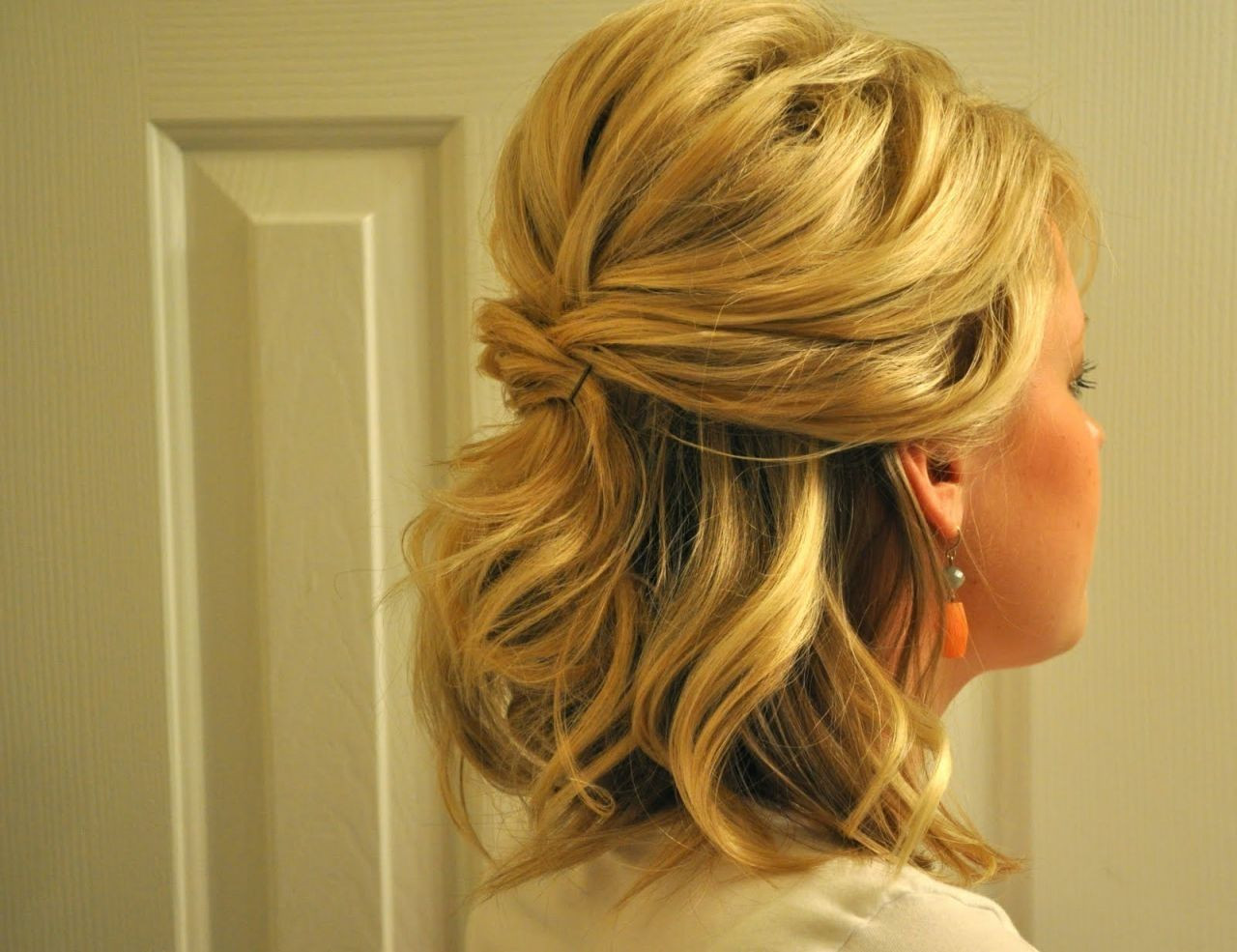 Best ideas about Wedding Hairstyles For Medium Hair Down
. Save or Pin Updos For Medium Hair Half Up Half Down Half Up Half Down Now.