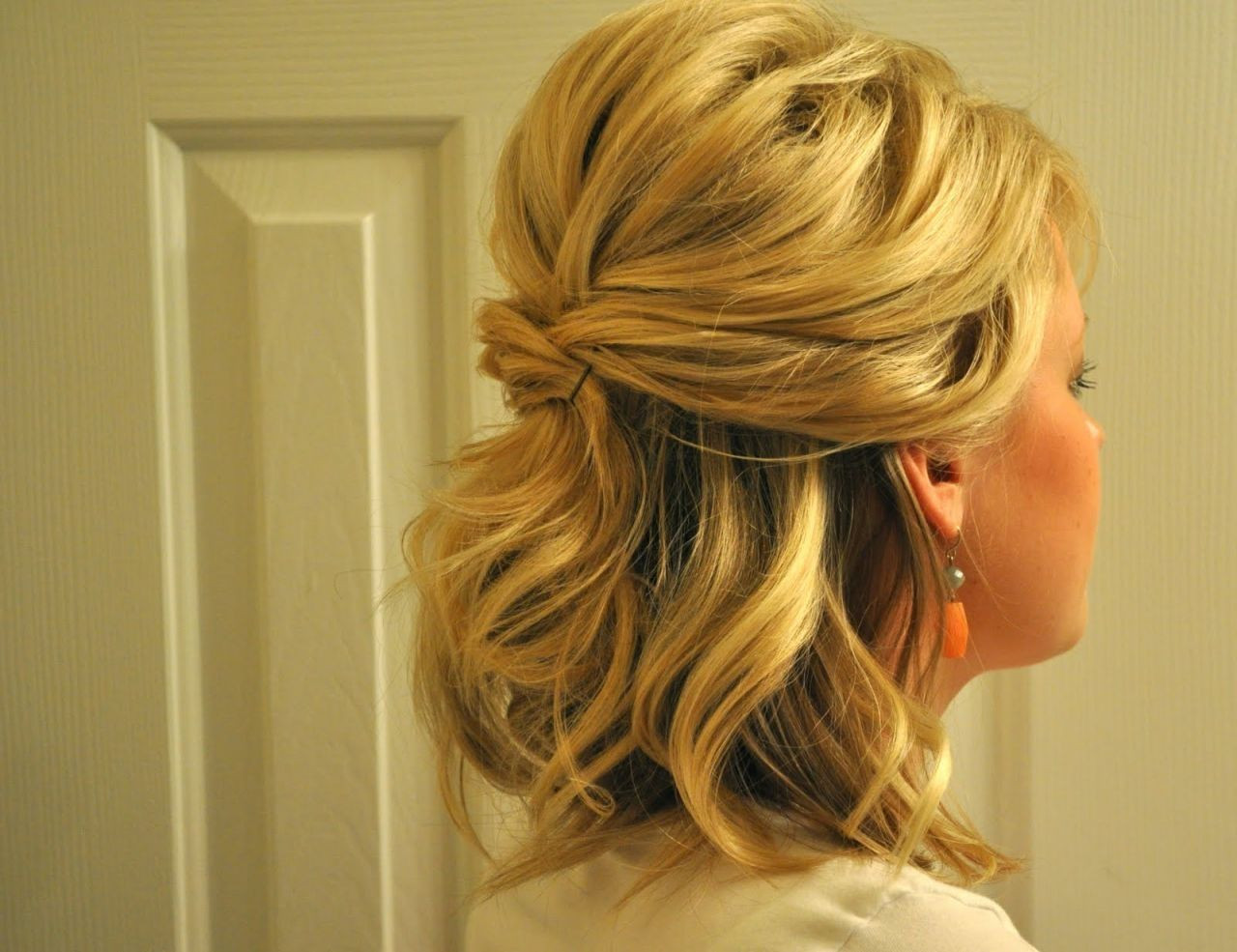 Best ideas about Wedding Hairstyles For Medium Length Hair Half Up
. Save or Pin Updos For Medium Hair Half Up Half Down Half Up Half Down Now.