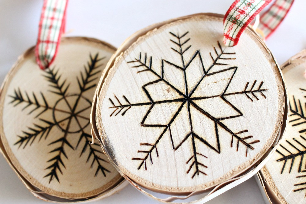 Best ideas about Wood Ornaments DIY
. Save or Pin DIY Wood Burned Birch Slice Ornaments Now.